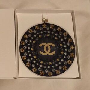 NIB CHANEL HOLIDAY 2025 WINTER CONSTELLATION CHRISTMAS ORNAMENT CAMELIAS & STARS